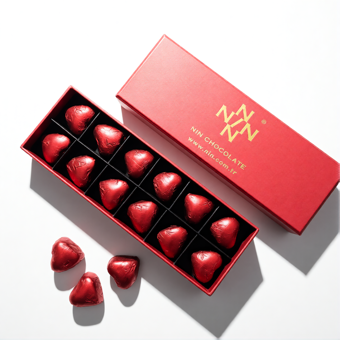 Nin Chocolate Kırmızı Kalp Çikolata Kutusu 12 Adet