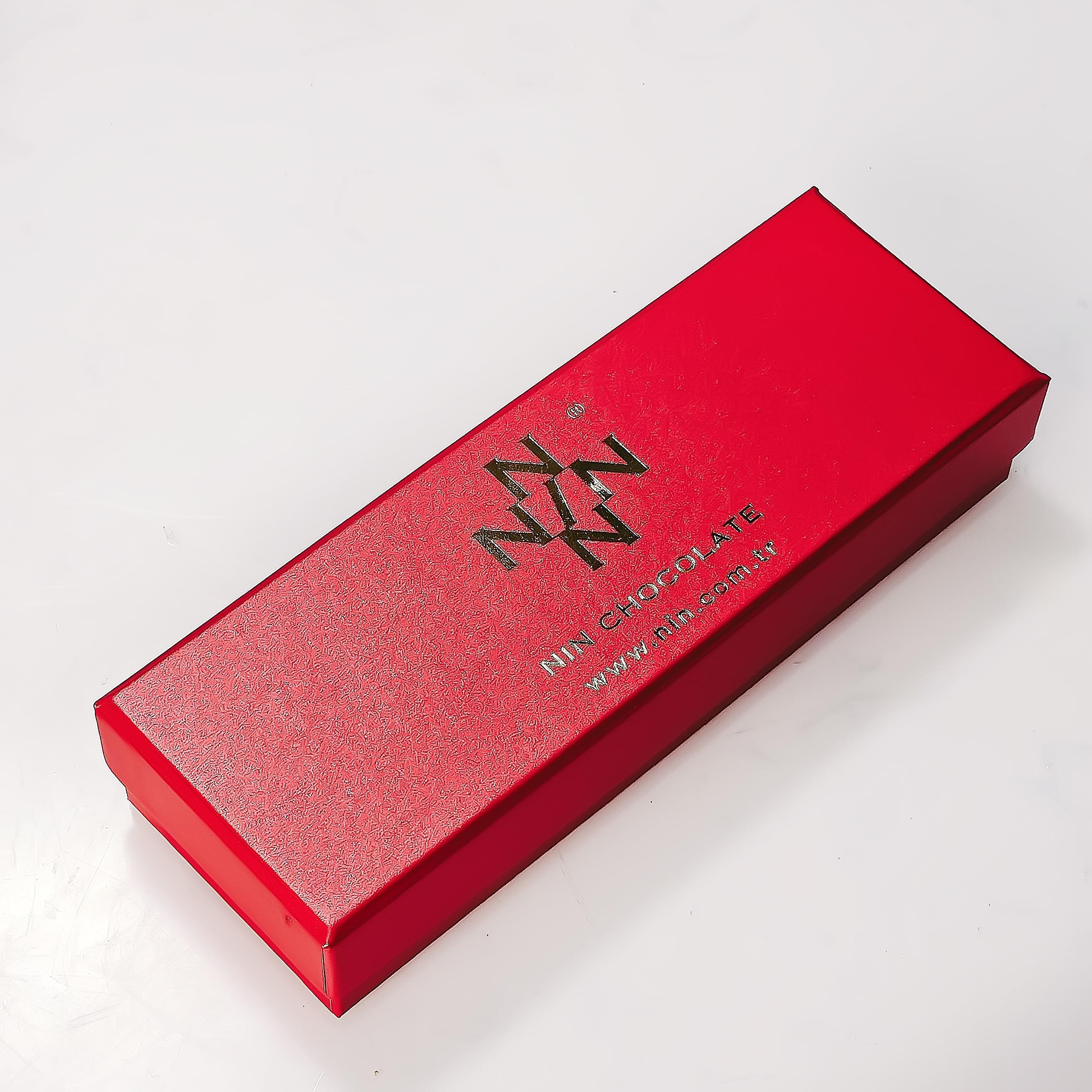 Nin Çikolata Kırmızı Makam Kutu Spesiyal Hediyelik Çikolata 12 Adet