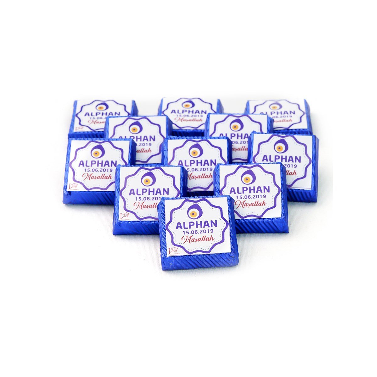 Dökme İsimli İnce Kare Çikolata Erkek Bebek