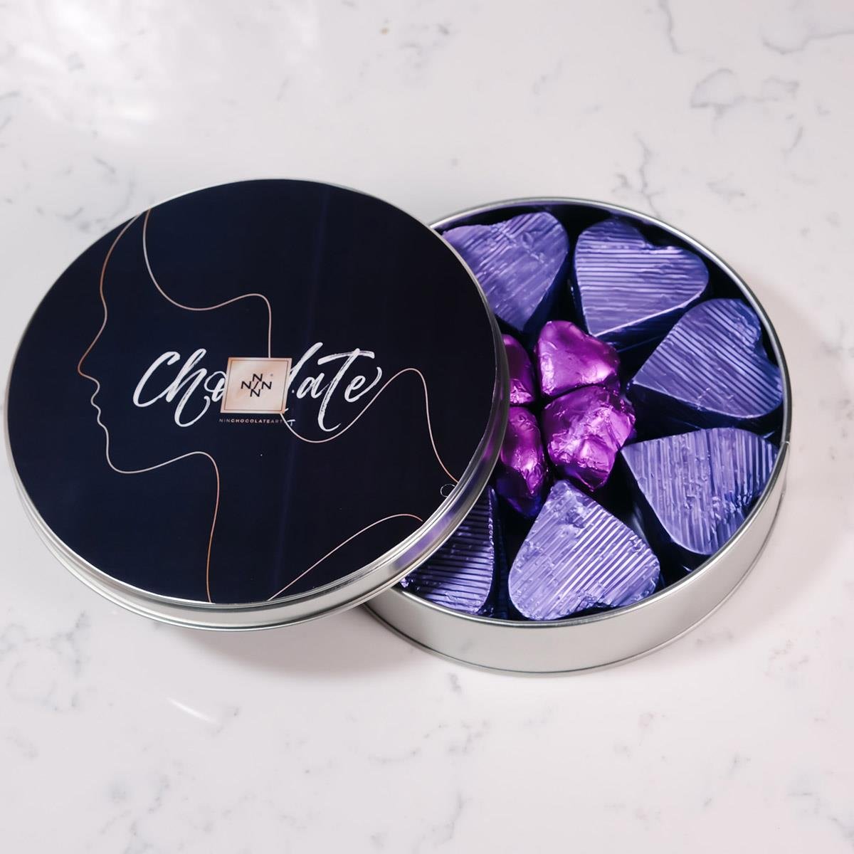 Kadınlar Günü Konseptli Metal Siyah Kutu Valentin Çikolata