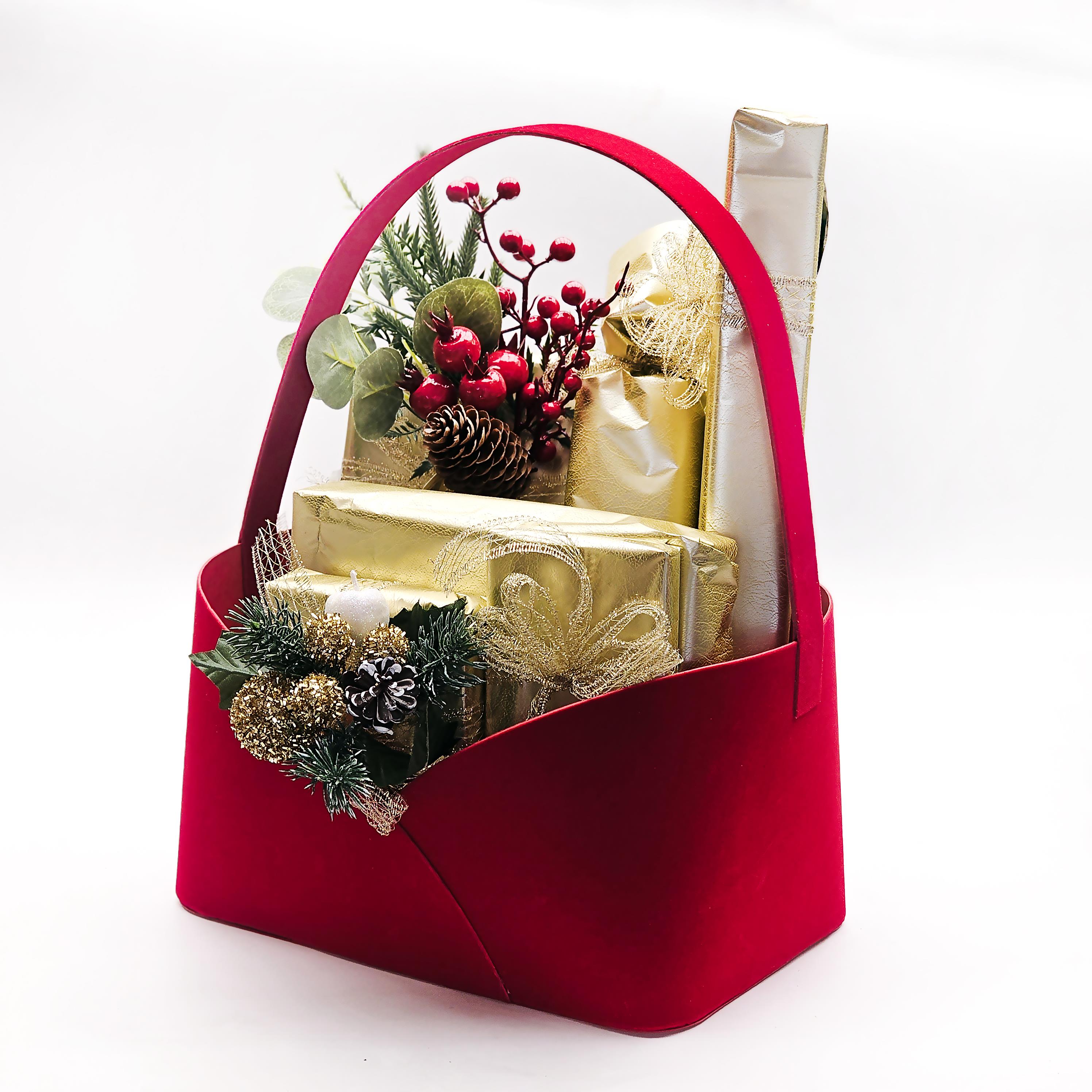Lüks Kırmızı Kadife Yılbaşı Hediye Sepeti