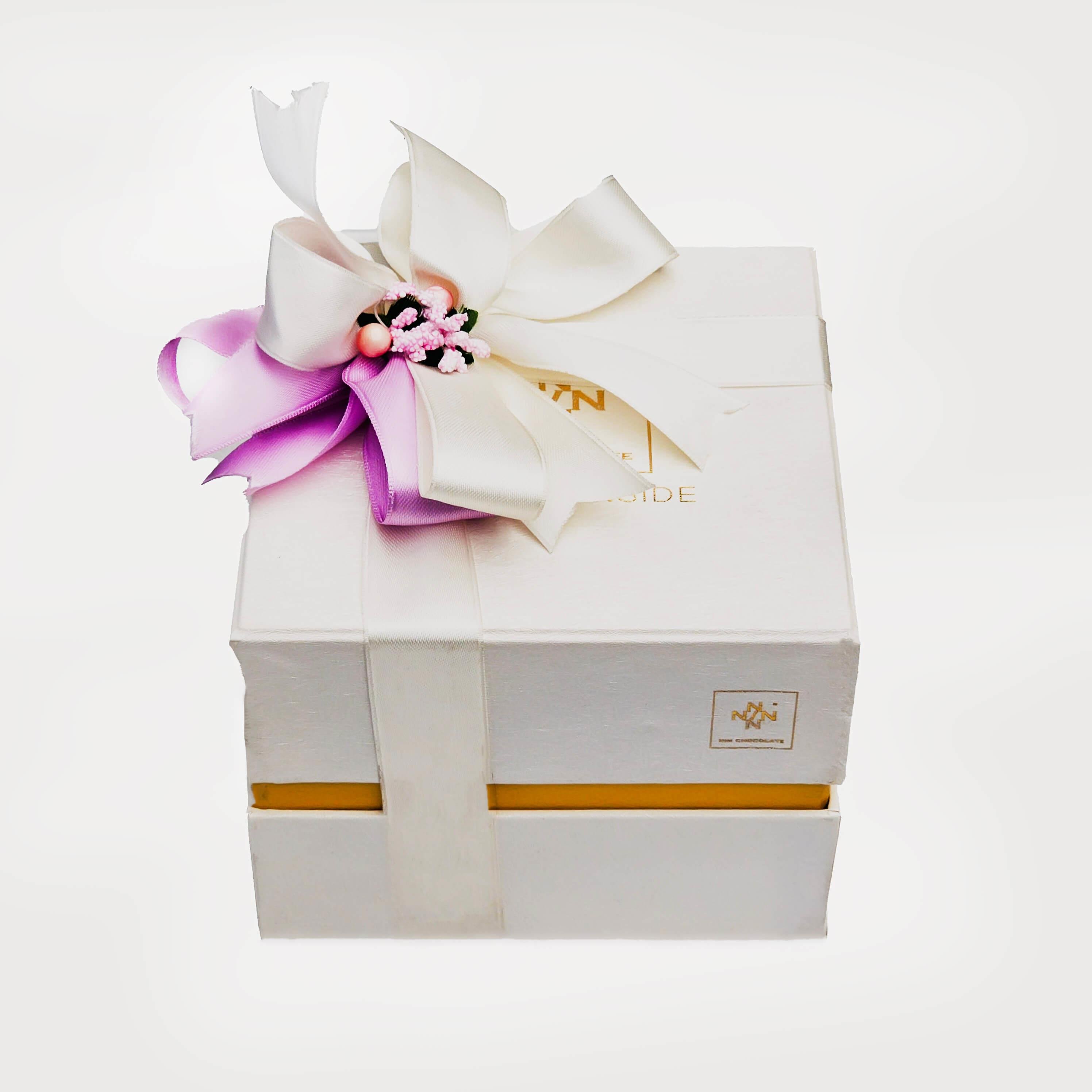 Nin Beyaz Kutu Spesiyal Çikolata 27 Adet