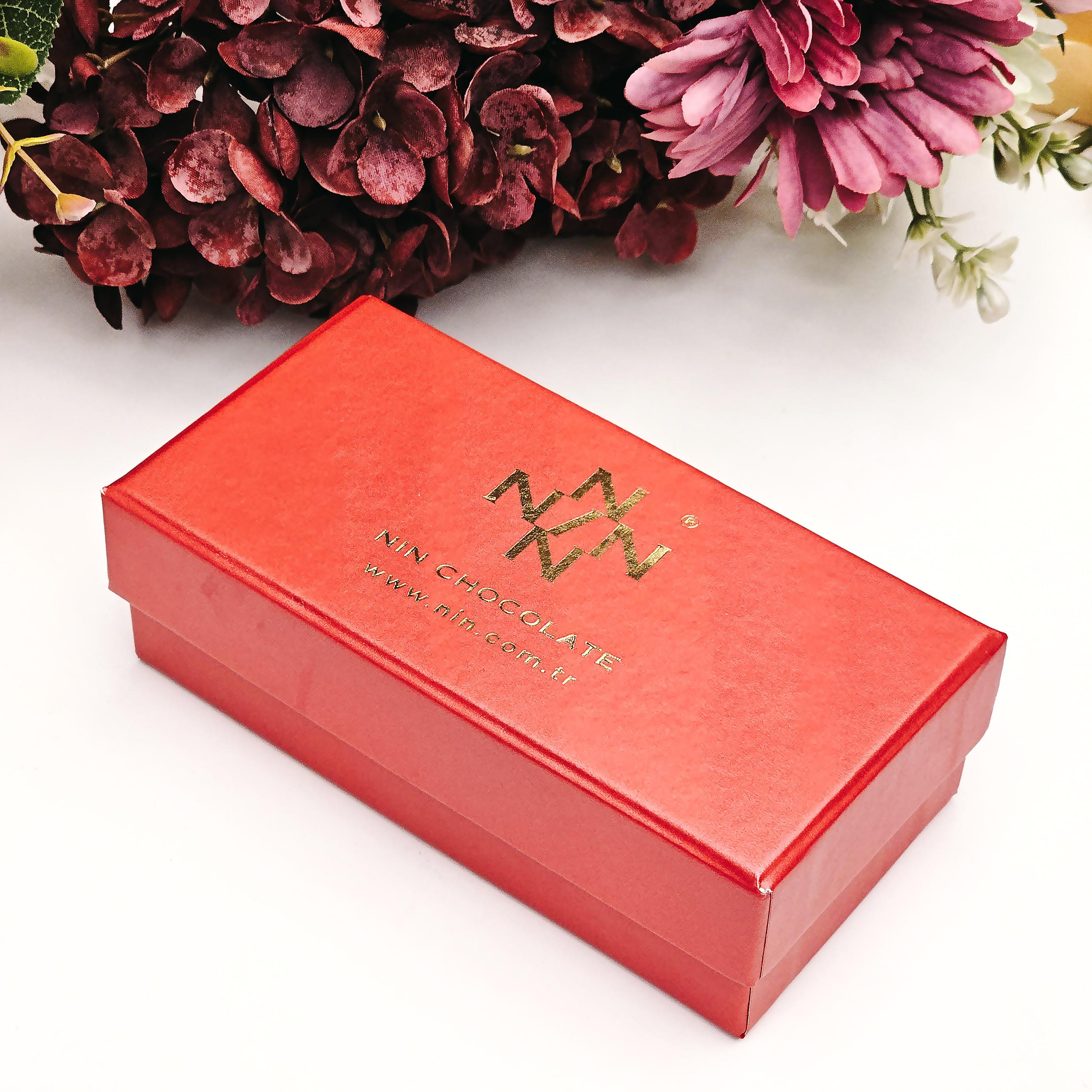 Nin Çikolata Kırmızı Makam Kutu Spesiyal Çikolata 8 Adet