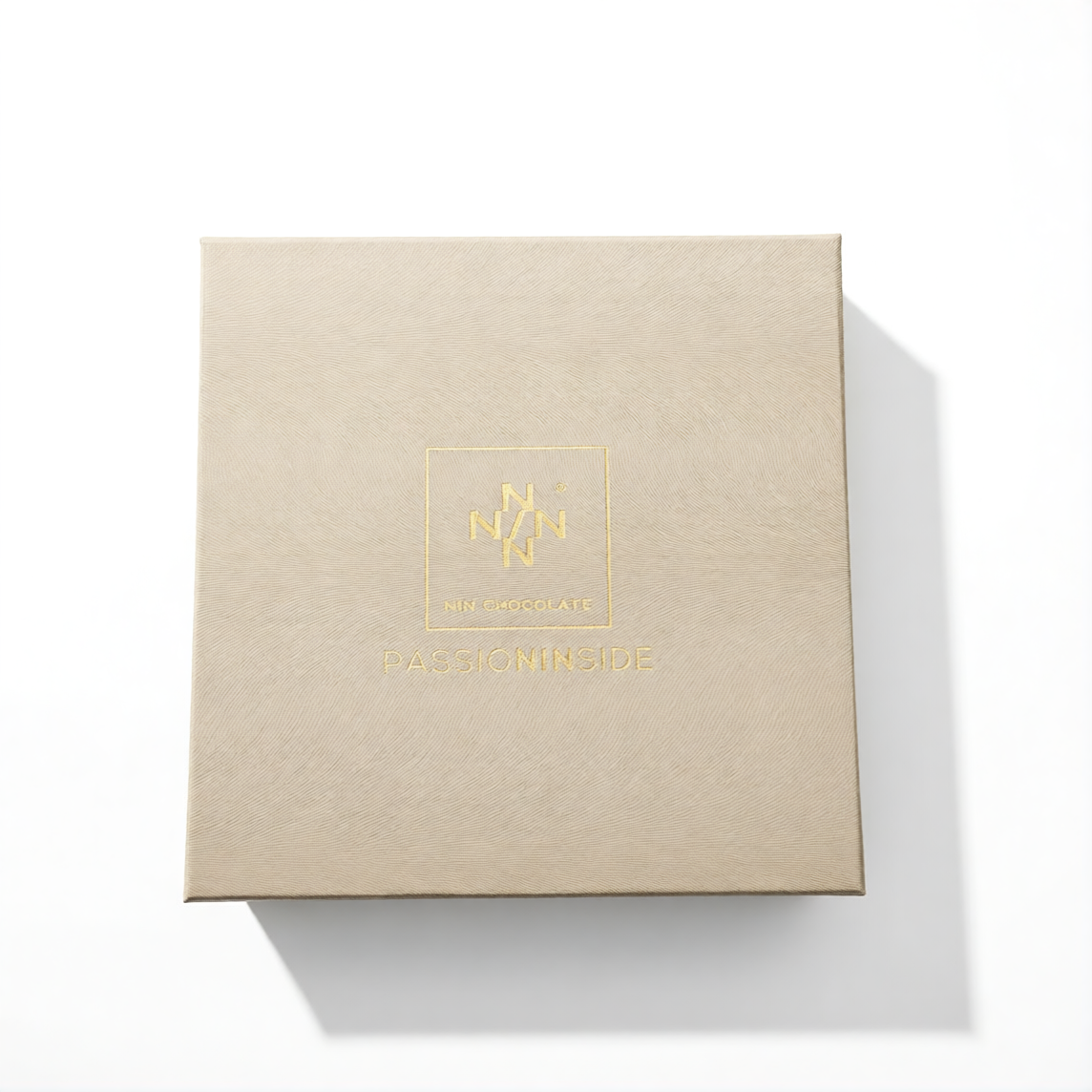 Nin Çikolata Koleksiyon Serisi Bej Kutu Spesiyal Çikolata 50 Adet