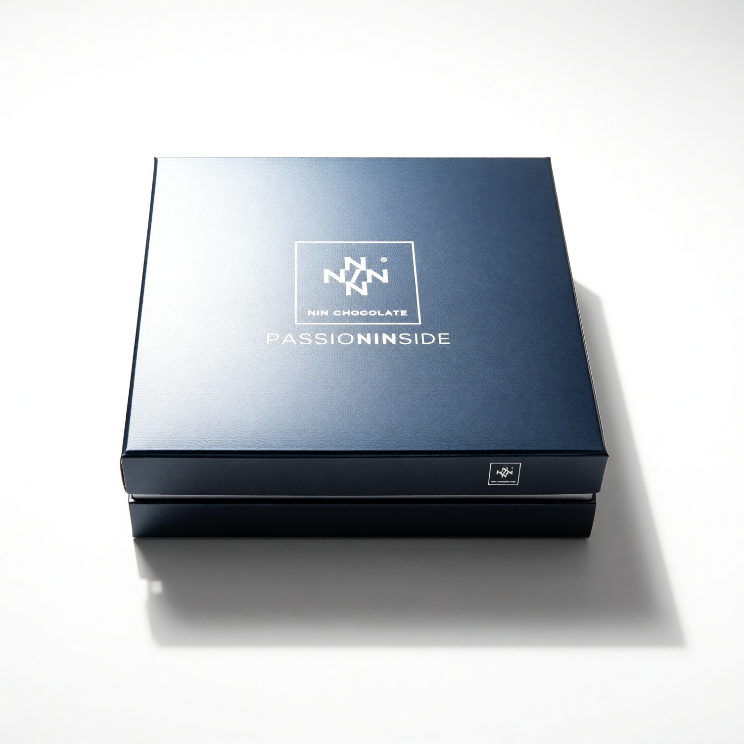 Nin Çikolata Koleksiyon Serisi Gri Kutu Spesiyal Çikolata 50 Adet