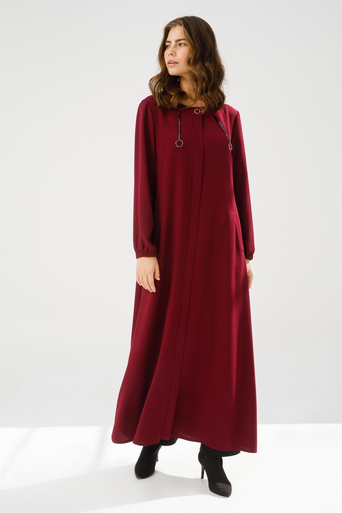 Kapişonlu Zincir Aksesuarlı Fermnuarlı Ferace  Bordo