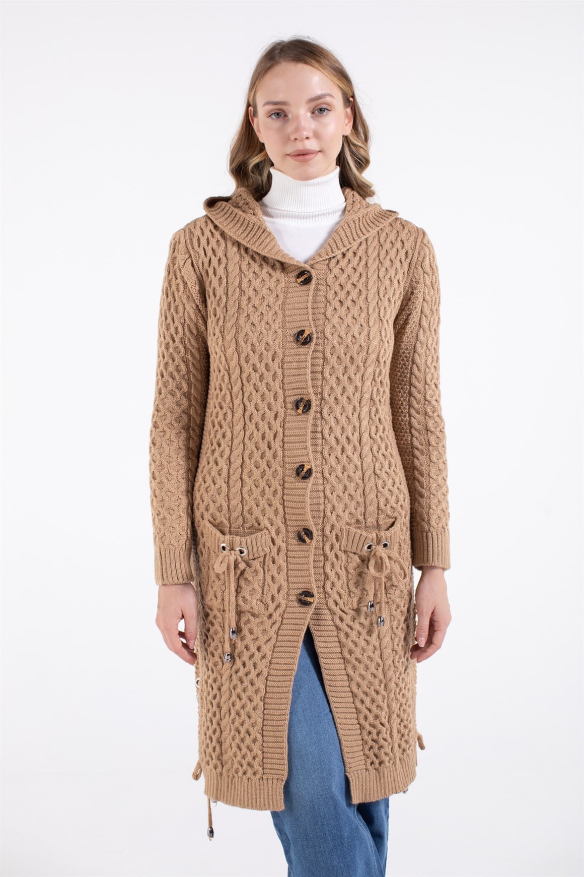 Cepte Fiyonk Detaylı Ara Boy Hırka  Camel