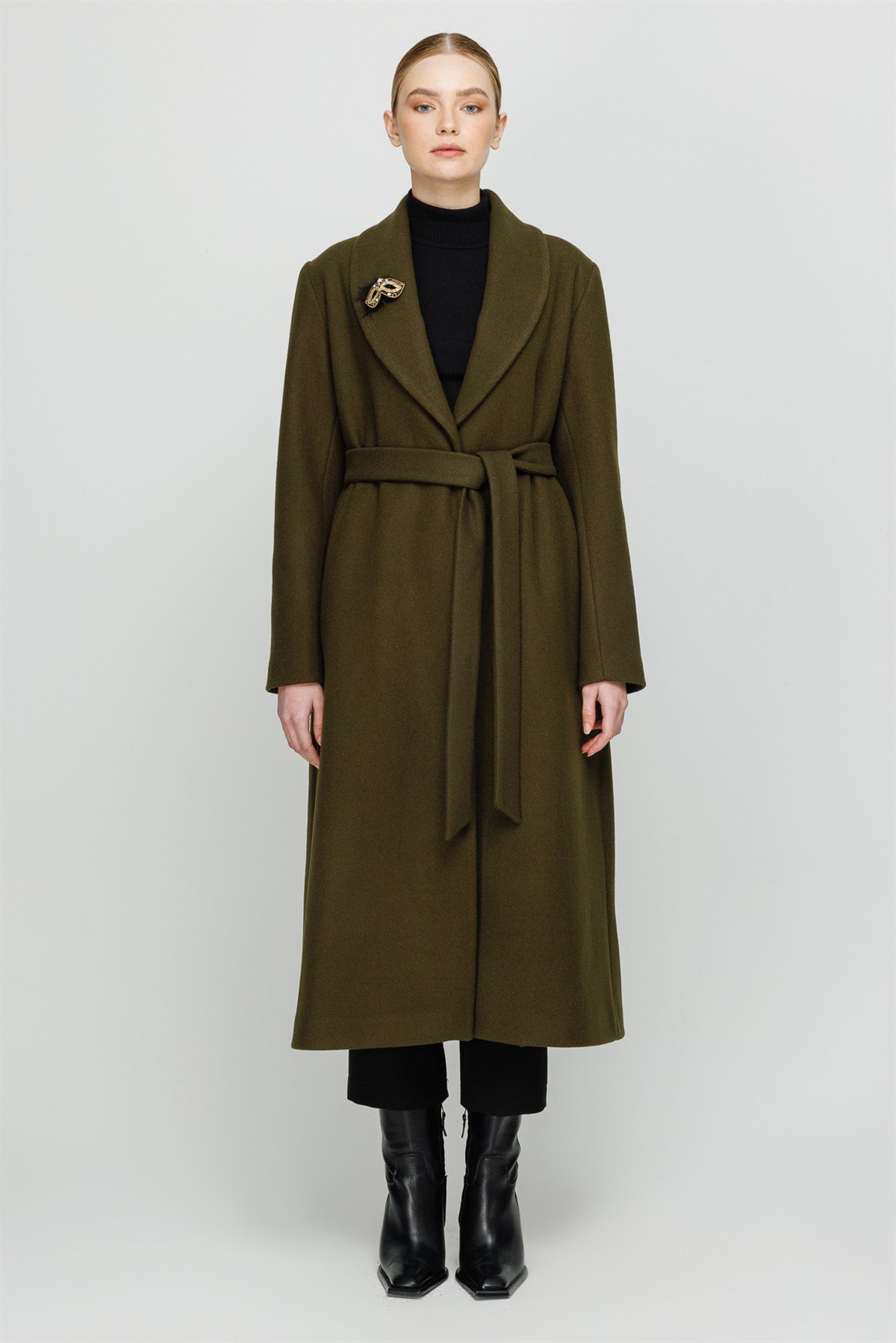 Broş Detaylı Önden Bağlamalı KAra Boy Manto  Haki