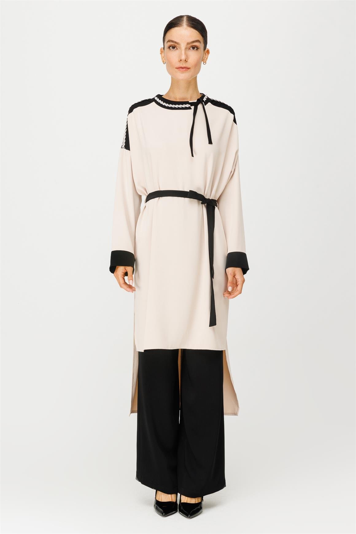 Yaka Taş İşlemeli Takım  Taş