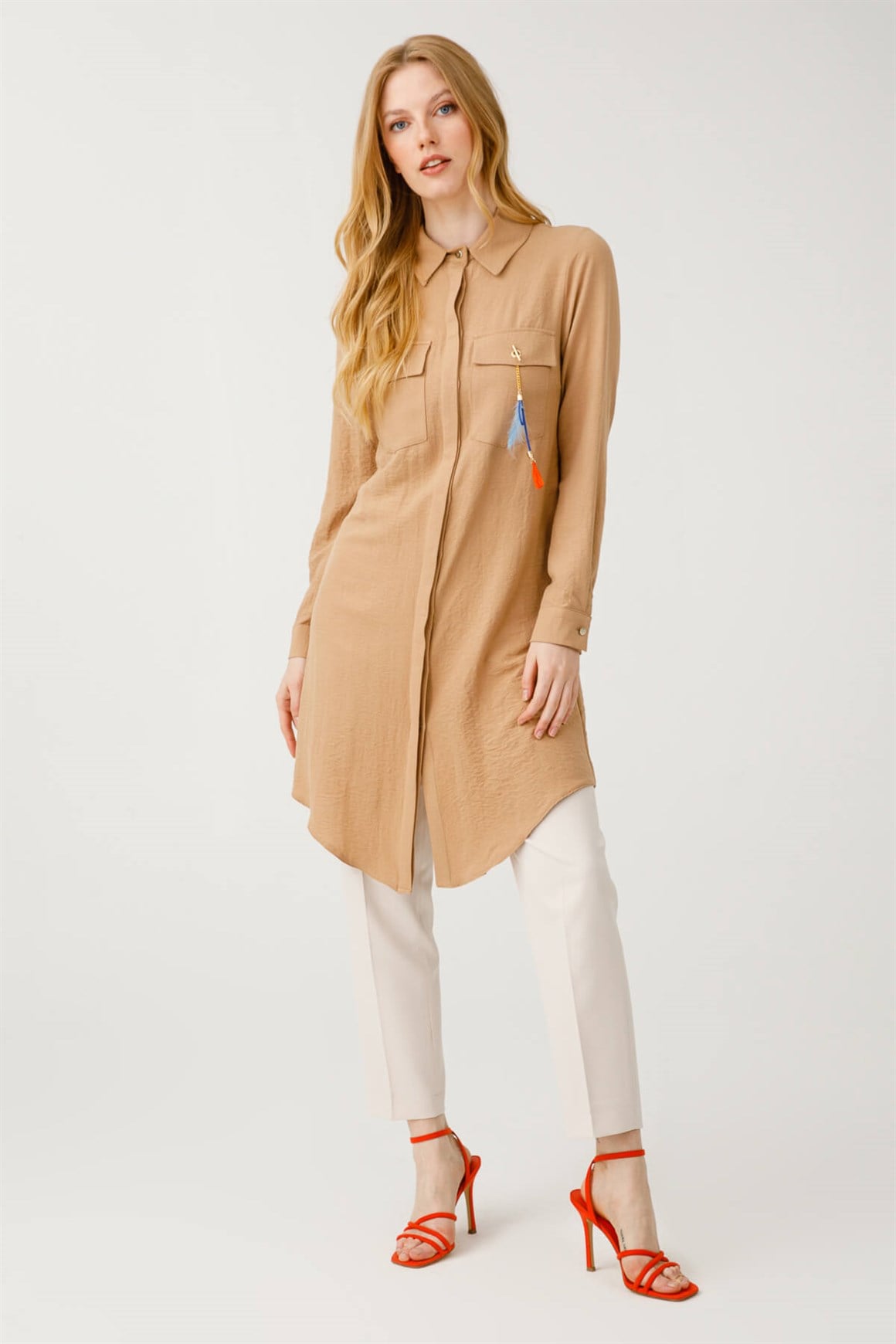 Çift Cepli Cebi Püskül Detaylı Spor Tunik  Camel