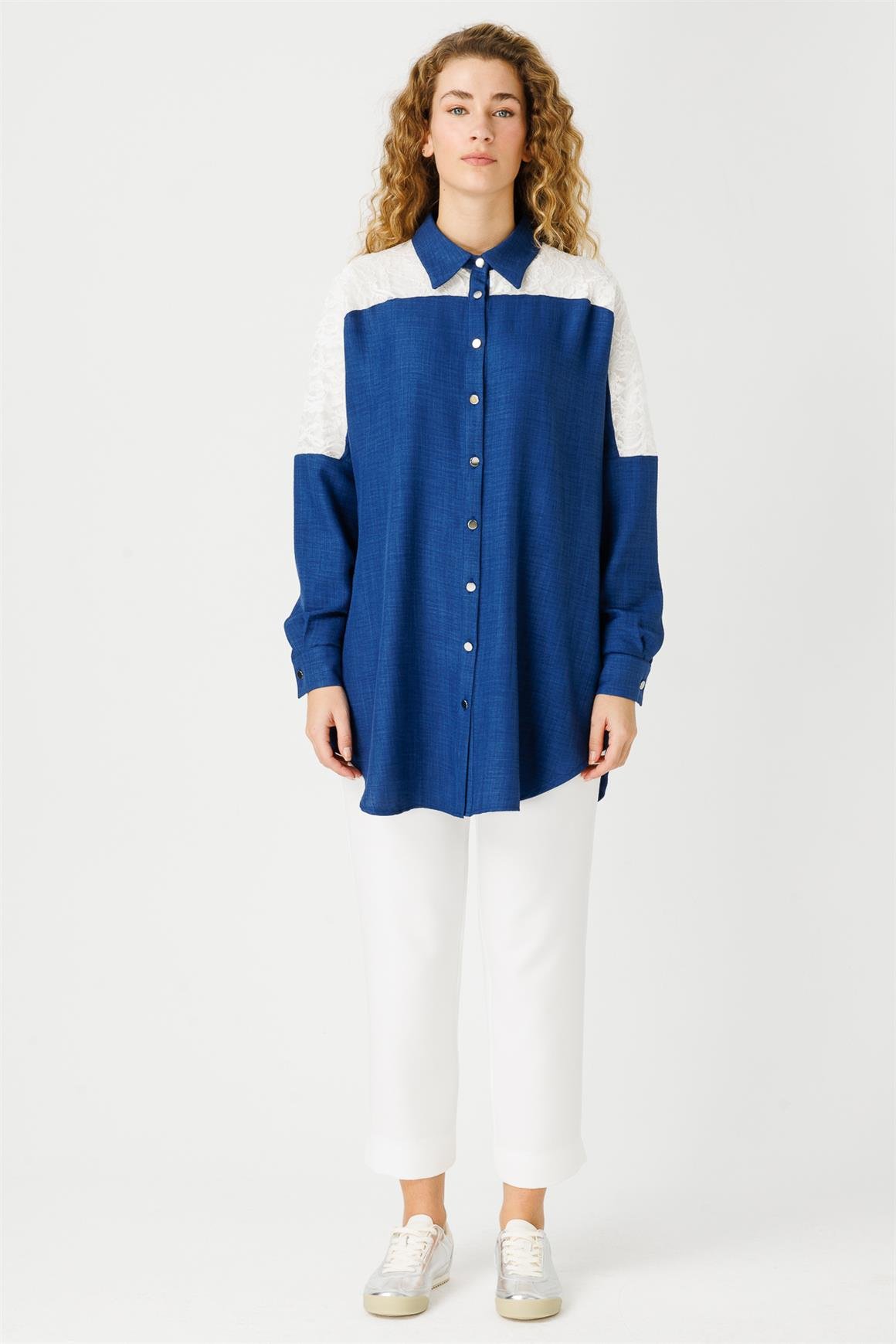 Omzu Dantel Detaylı Tunik  Lacivert