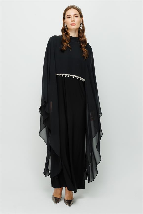 Taş Detaylı Şifon Pelerinli Sandy Elbiseli Takım  Siyah