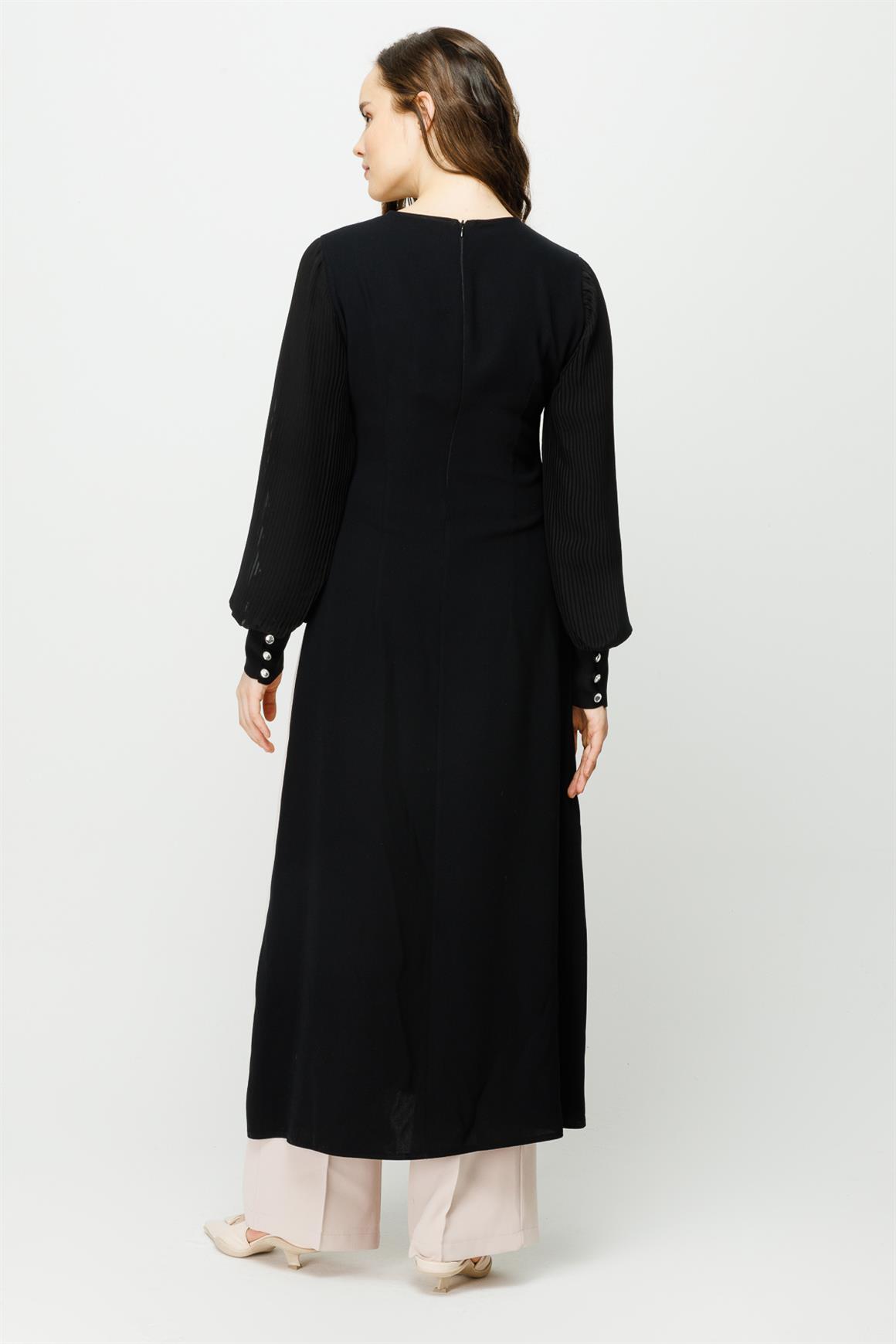 Kolu Piliseli Önden Yırtmaçlı Şerit Taş Detaylı Pantolonlu Takım  Taş · 4
