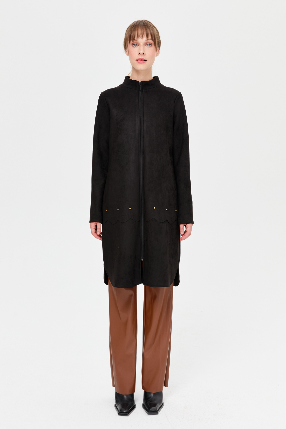 Lazer Kesim Detaylı Süet Kap  Siyah