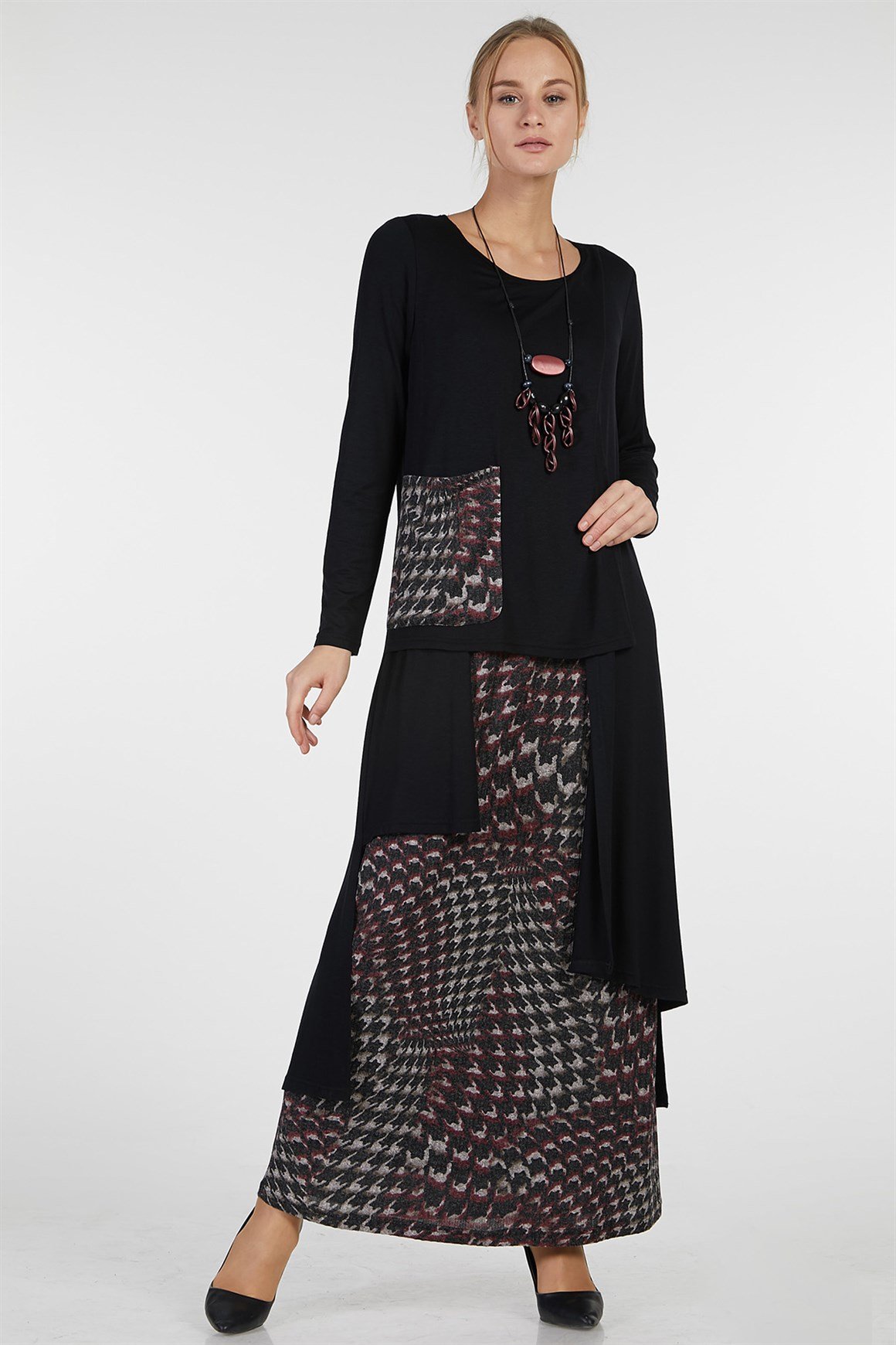Bordeaux - Patternet Skirt with Knitted Suit