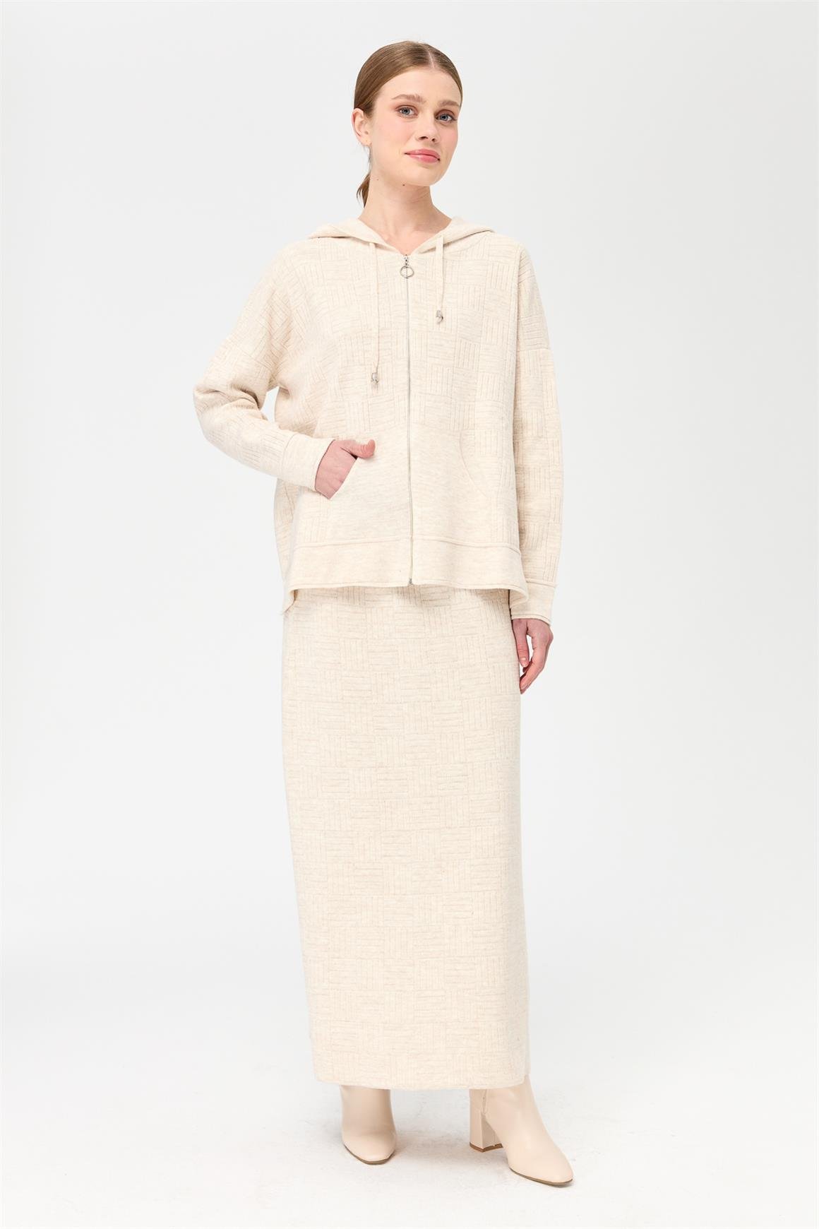 Hasır Desenli Triko Etekli Takım  Bej