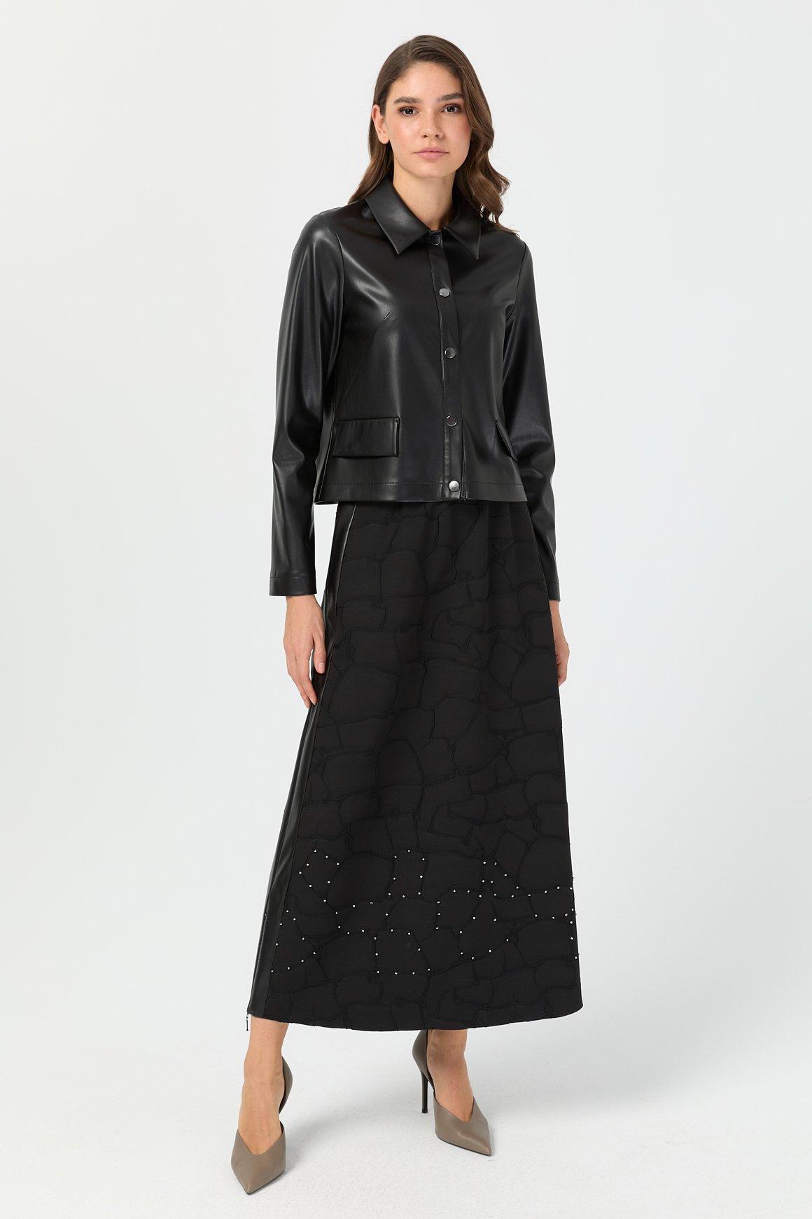 Jakar Etekli Taş İşlemeli Deri Ceketli Takım  Siyah