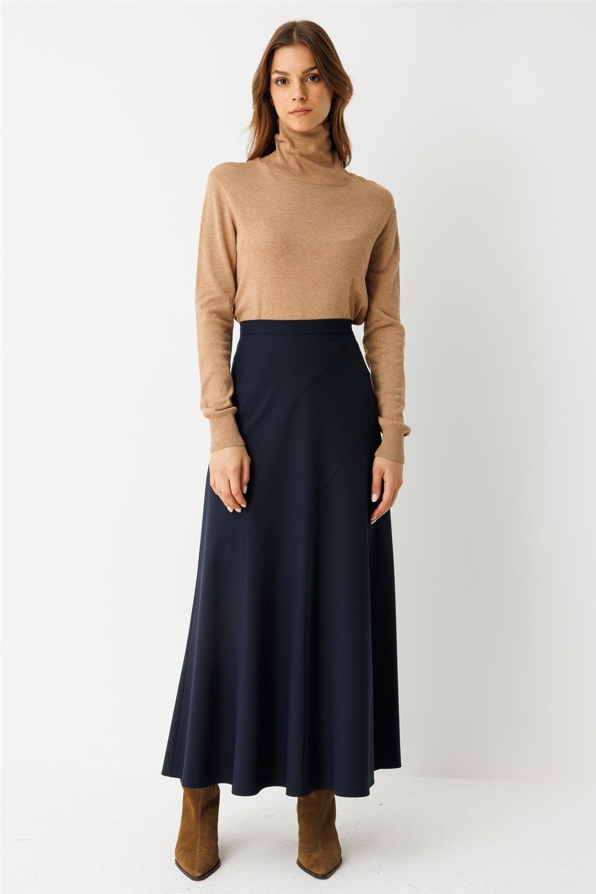 Verev Parça Detaylı Etek  Laci