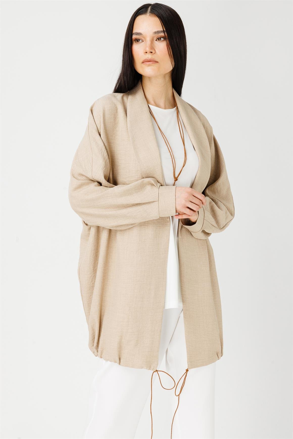 Kolye Detaylı Tunik Ceket Takım  Bej