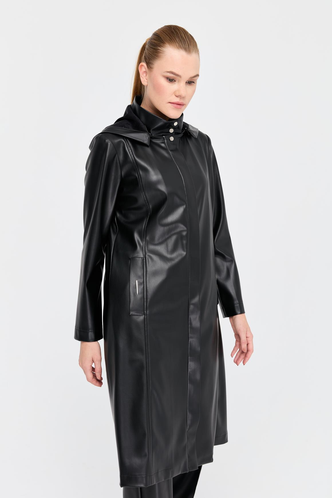 Suede Lined Leather Cap with Hood Detail and Zipper Closure - Black