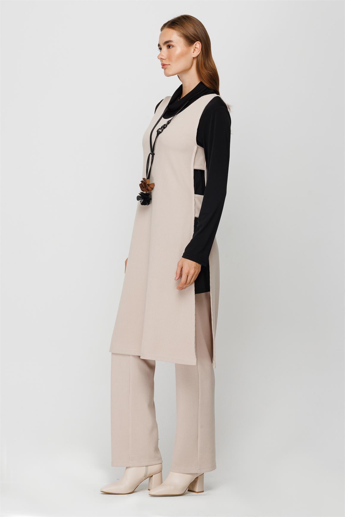 Fitilli Örme Kumaştan Yanları Pencere Detaylı Bluz Tunik Pantolon Kolye Takım  Taş · 4