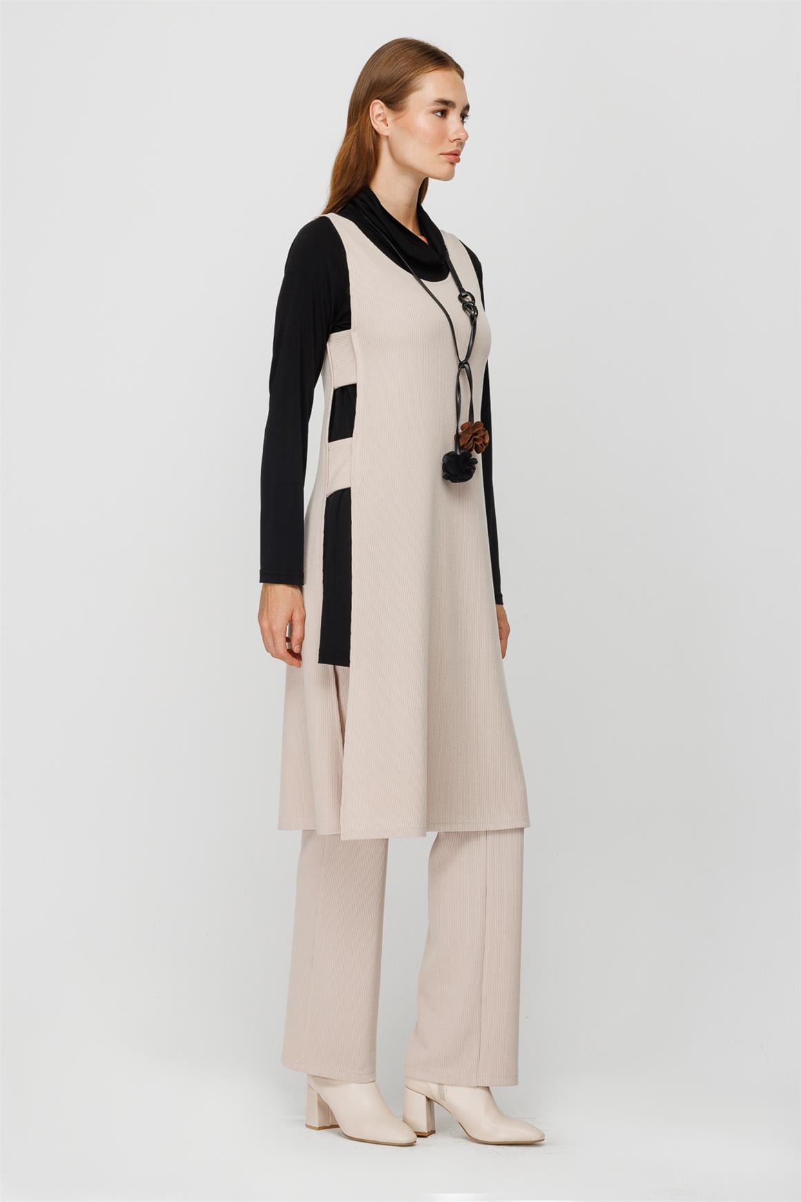 Fitilli Örme Kumaştan Yanları Pencere Detaylı Bluz Tunik Pantolon Kolye Takım  Taş