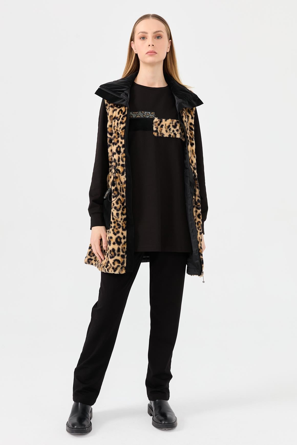 Three-piece Trousers Set with Leopard Fur Vest - Black