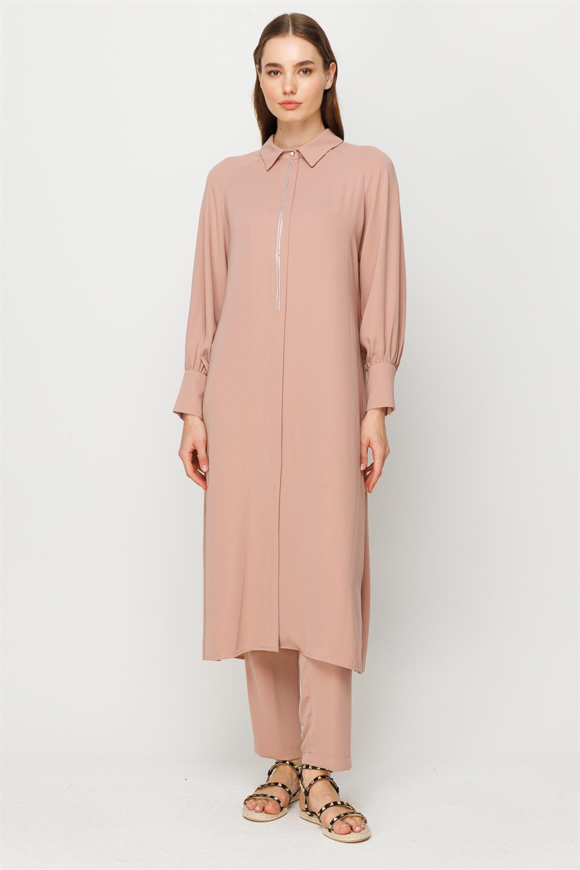 Önü Taş Detaylı Fermuar Kapamalı Uzun Tunik Pantolon Takım  Pudra