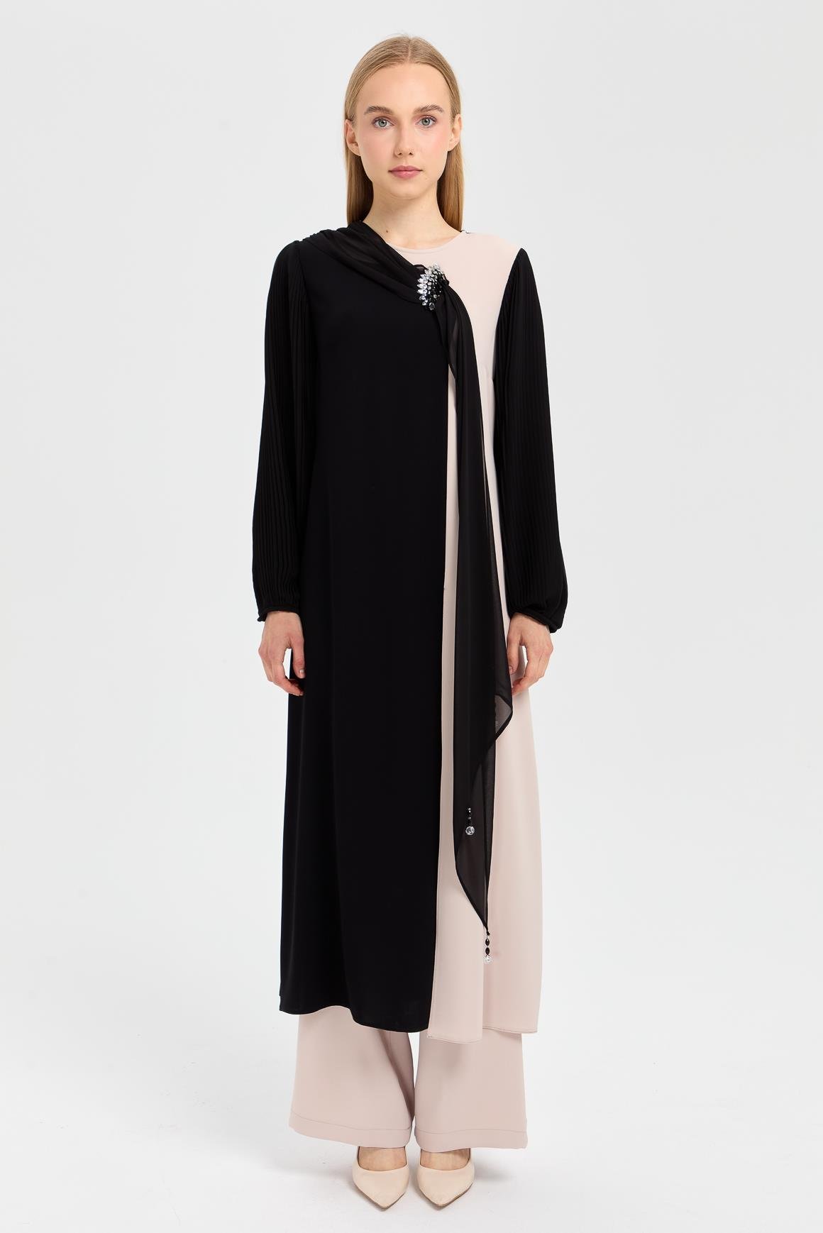 Şal Detaylı Önü Yırtmaçlı Pilise Kollu Pantolonlu Takım  Taş