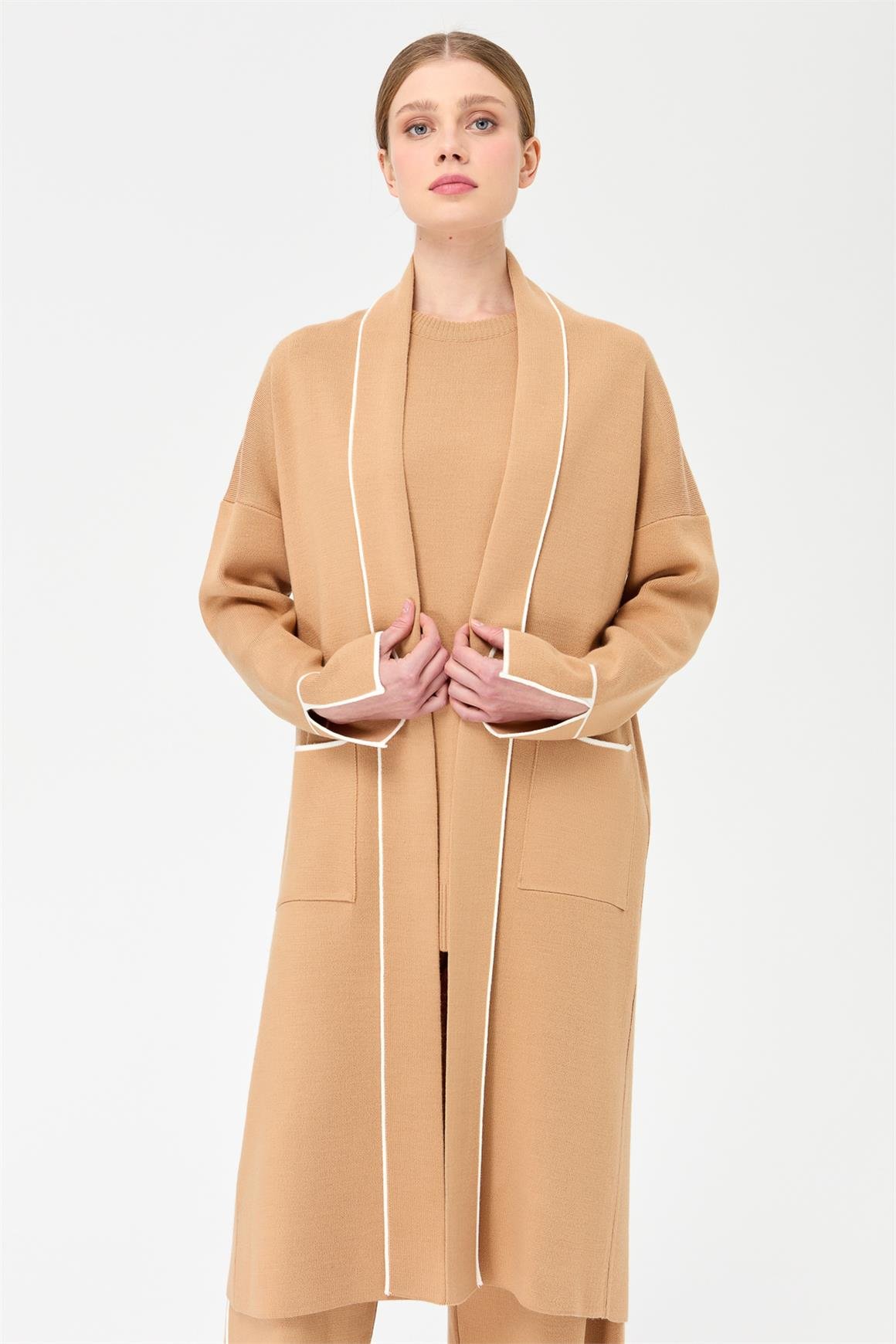 Üçlü Triko Pantolonlu Takım  Vizon