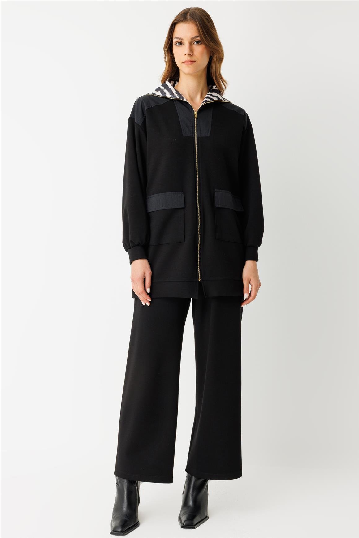 Yakası Garnili Pantolonlu Takım  Siyah