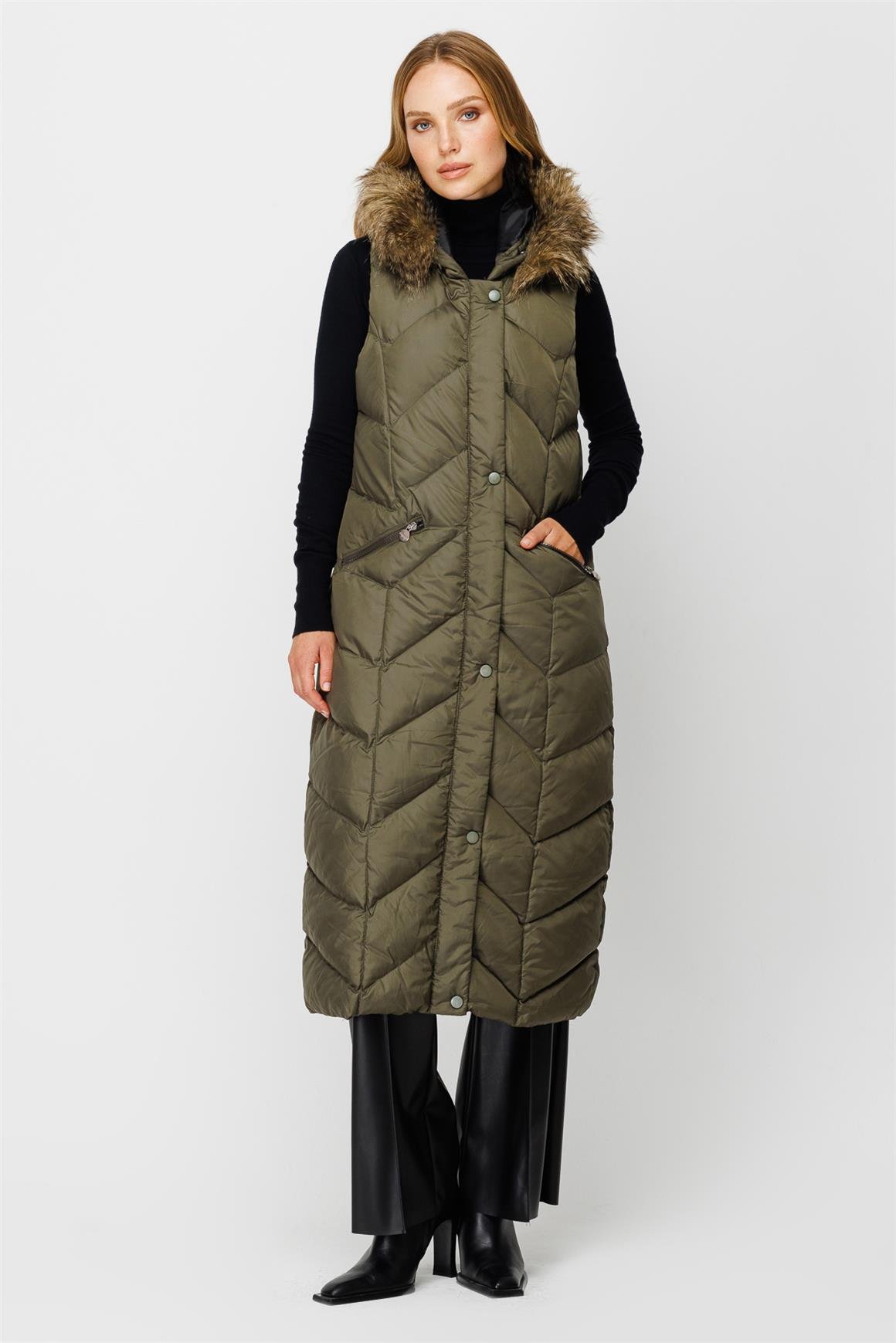 Yaka Kenarı Kürk Detaylı Ara Boy Şişme Yelek  Haki