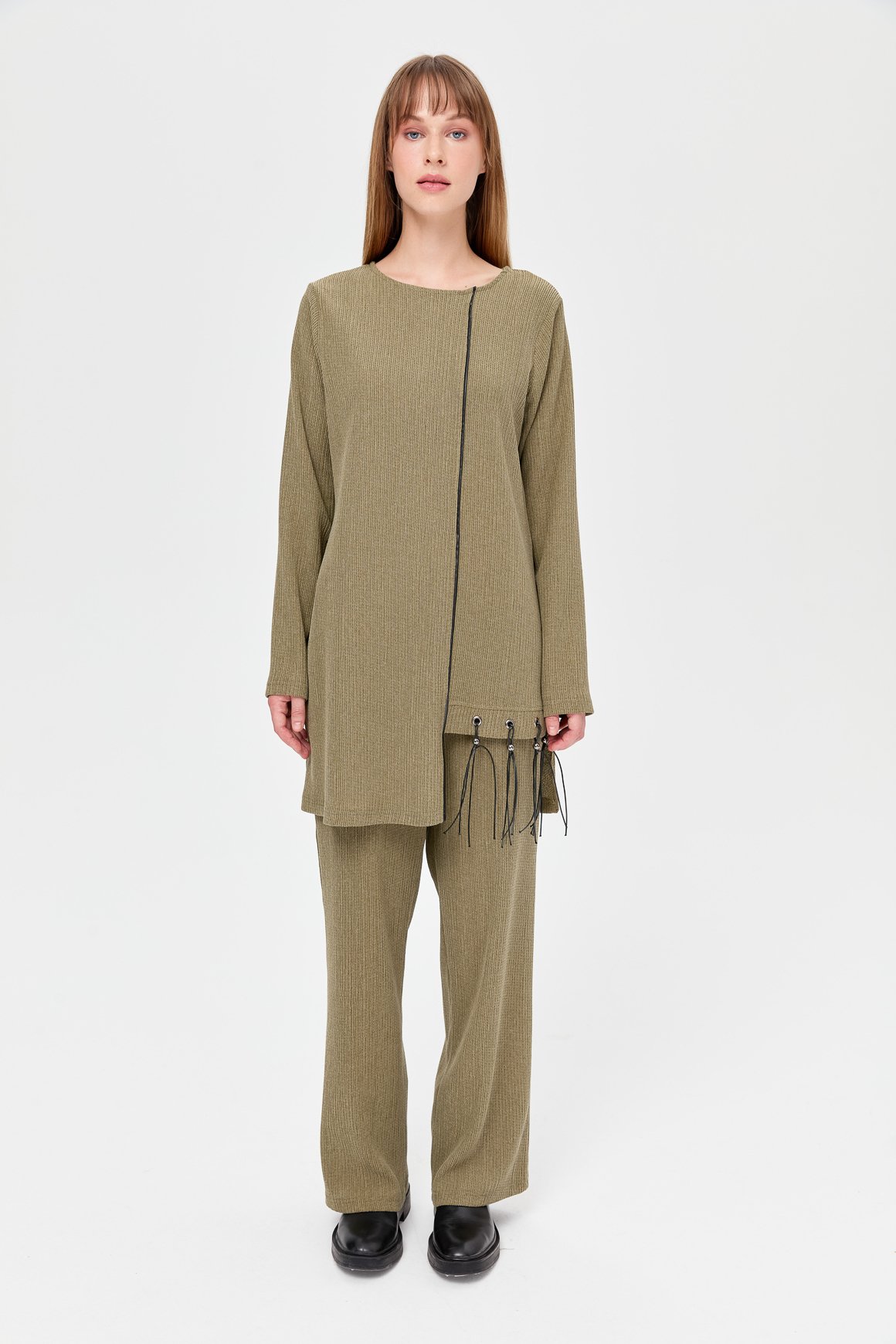 Deri Püskül Detaylı Pantolonlu Takım  Haki