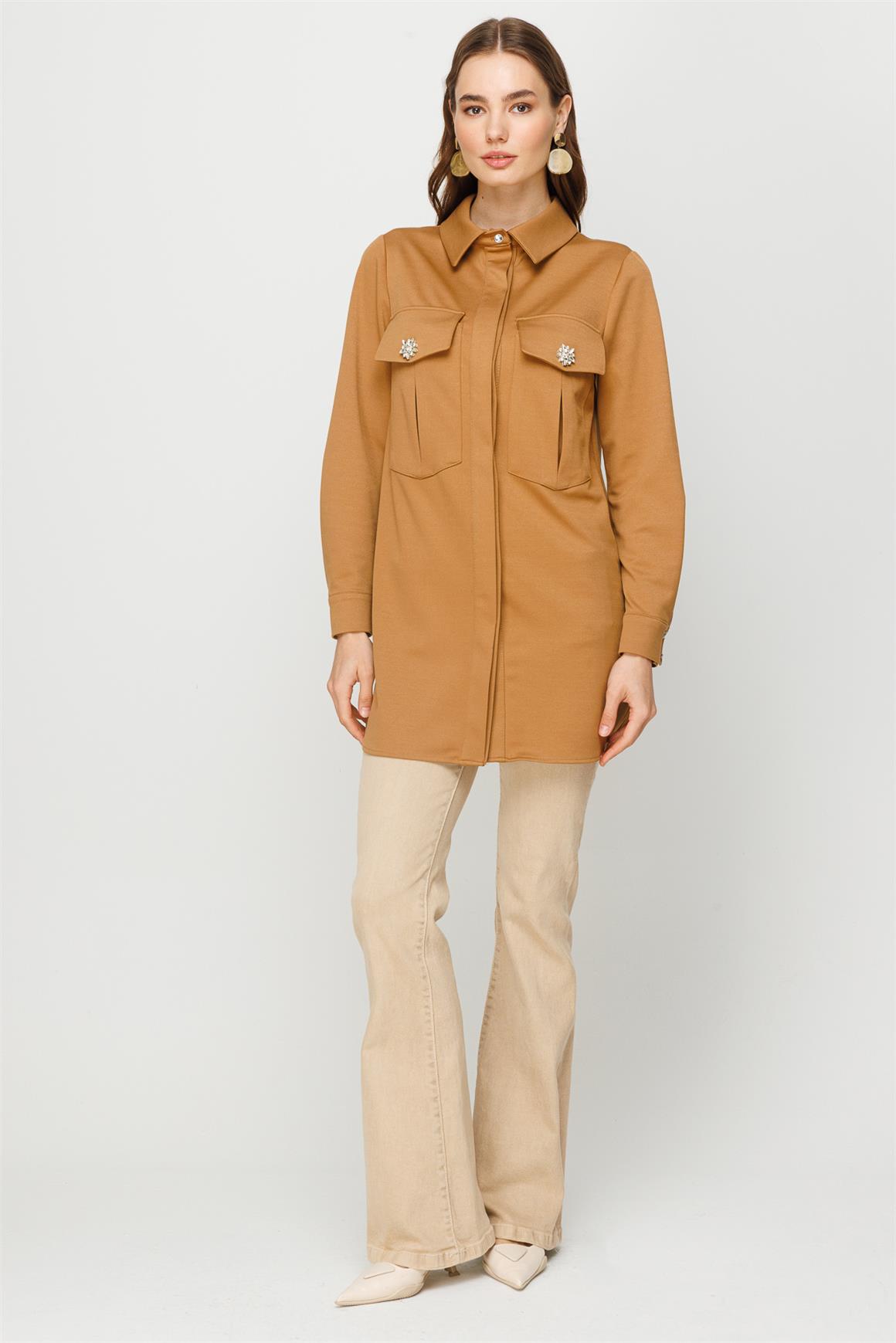 Çift Cepli Broş Detaylı Tunik  Camel