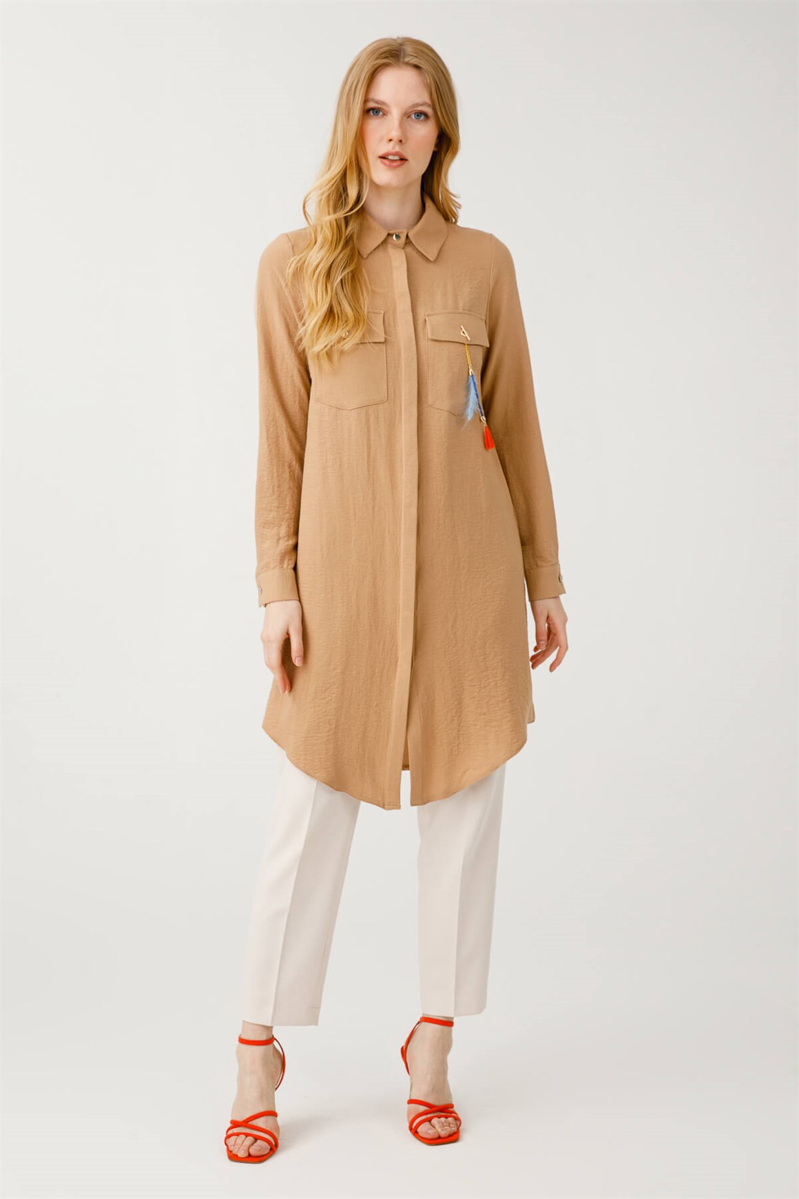 Çift Cepli Cebi Püskül Detaylı Spor Tunik  Camel · 4