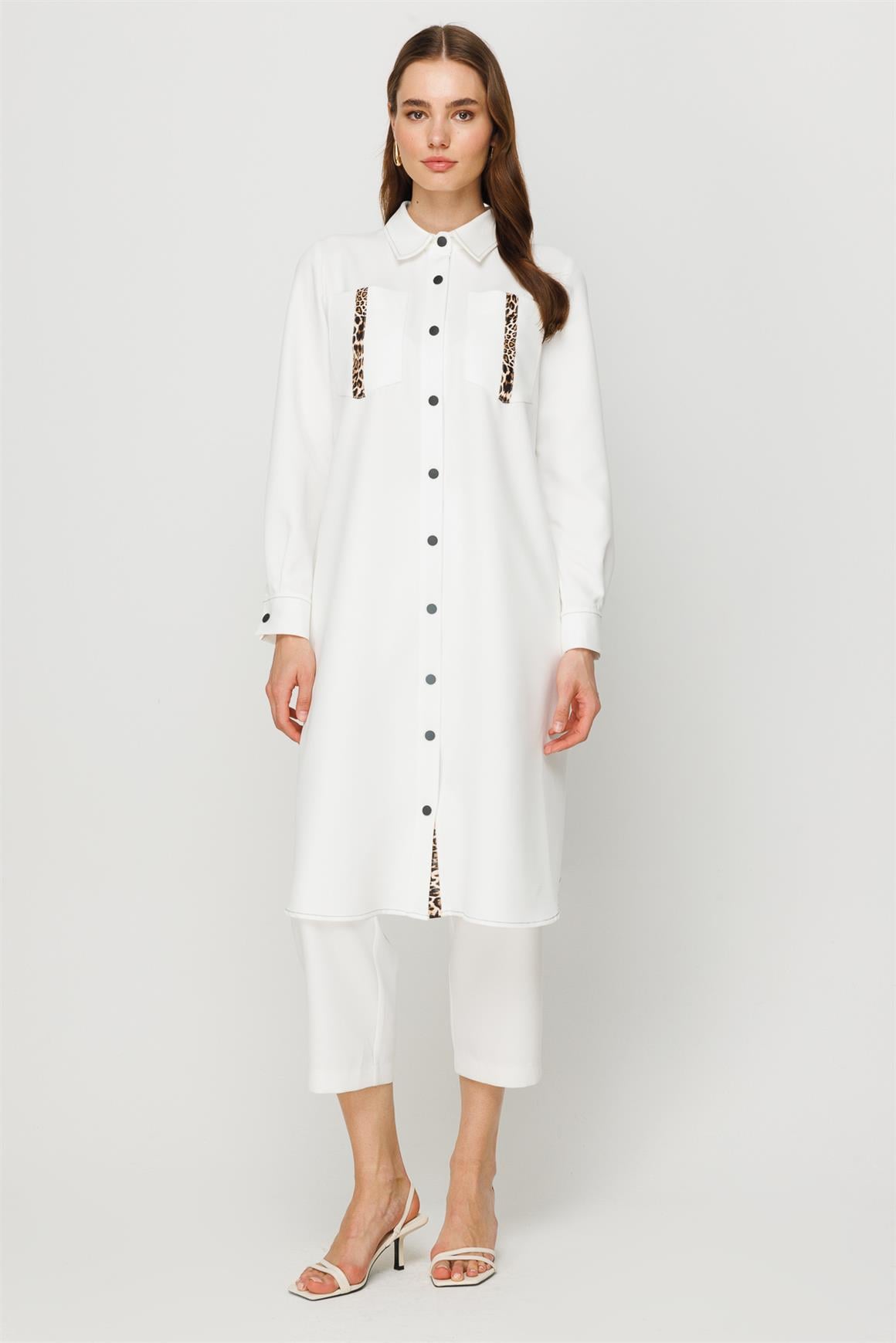 Leopar Şerit Detaylı Çıt Çıt Kapamalı Tunik  Ekru