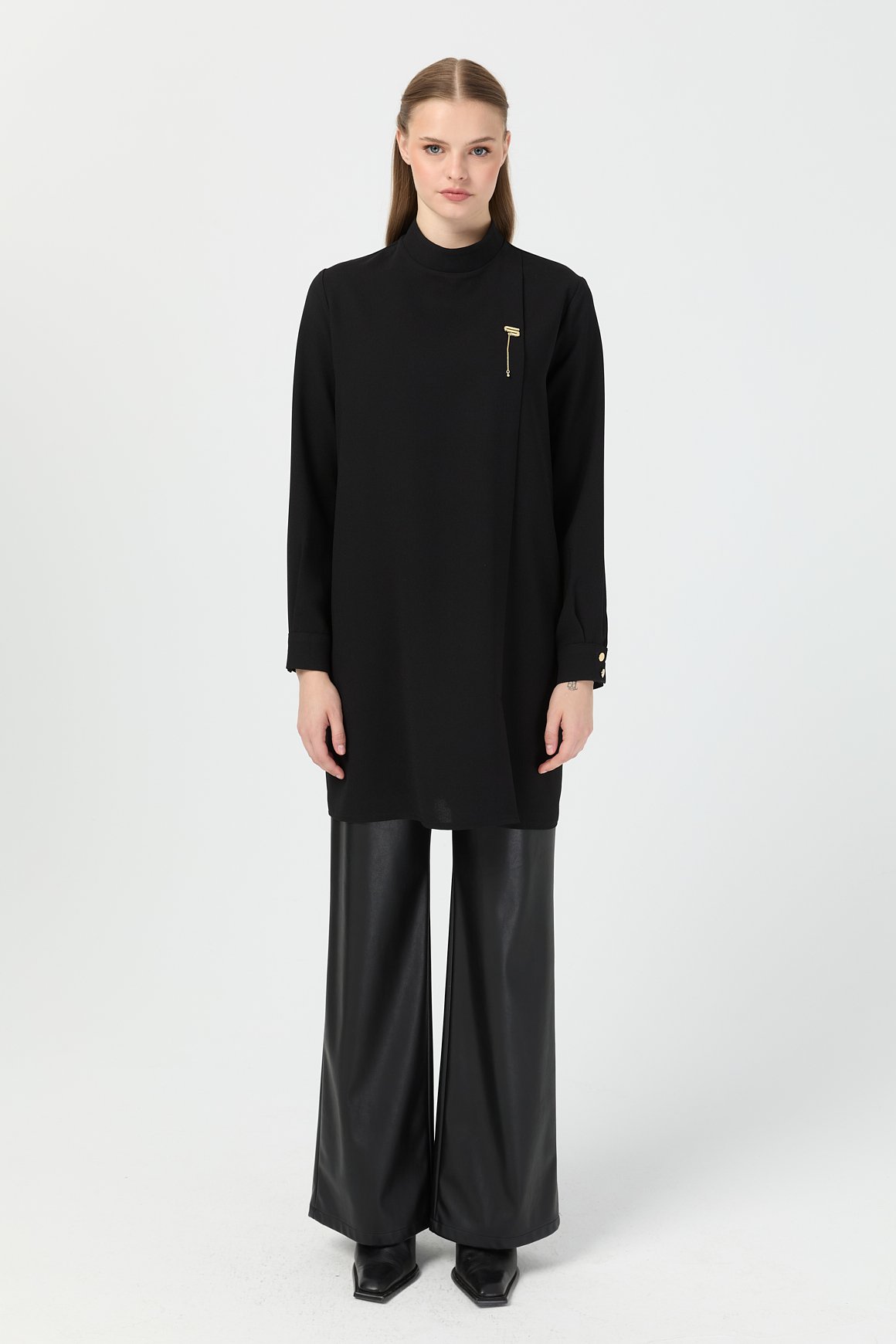 Pili Detaylı Tunik  Siyah