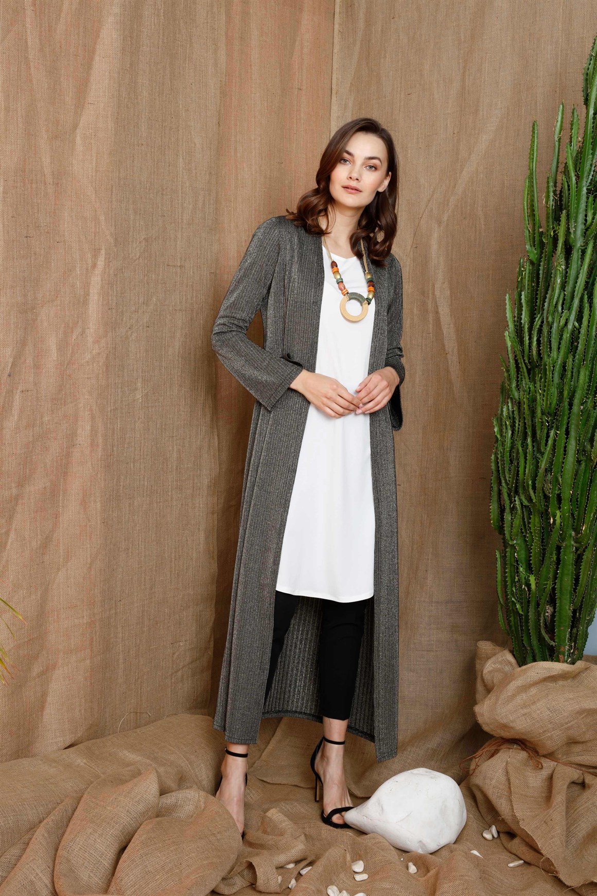 Black - Knitted Tunic with Cardigan