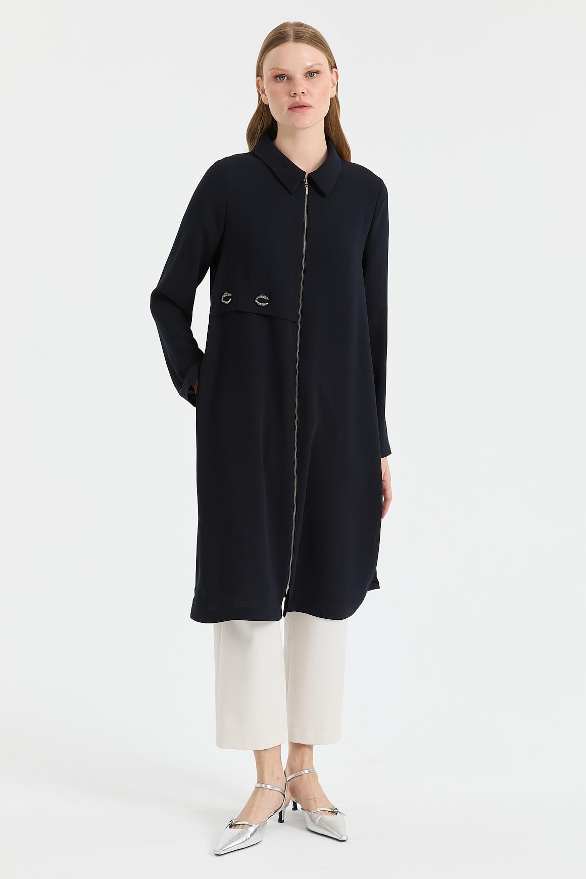 Aksesuar Detaylı Fermuarlı GiyÇık  Siyah