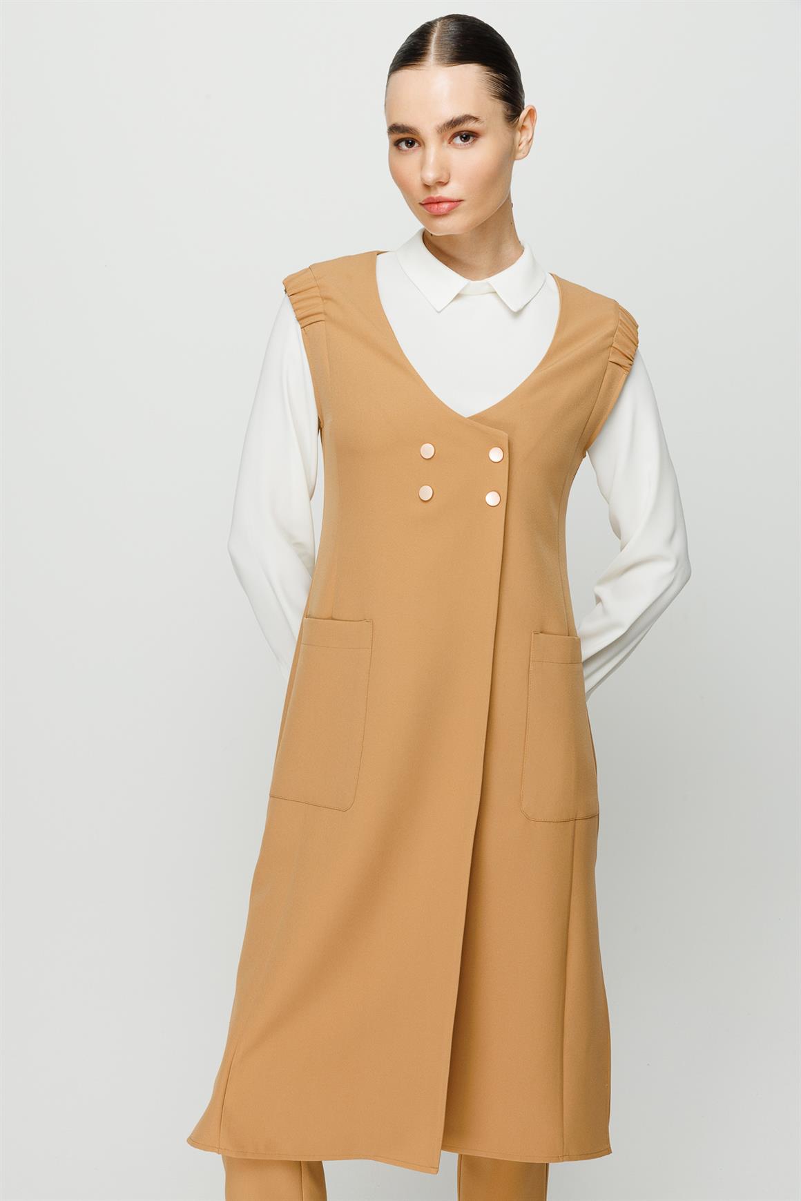 Kruvaze Kapamalı Yelek Pantolon Takım  Camel · 3
