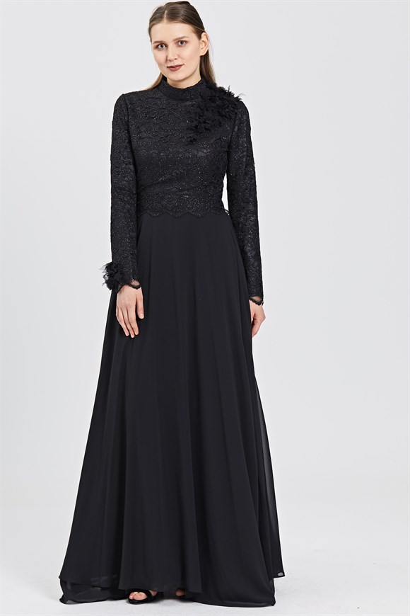 Siyah Üst Beden Dantel, Çiçek Ve Yaprak Aksesuarlı Şifon Etekli Abiye Elbise