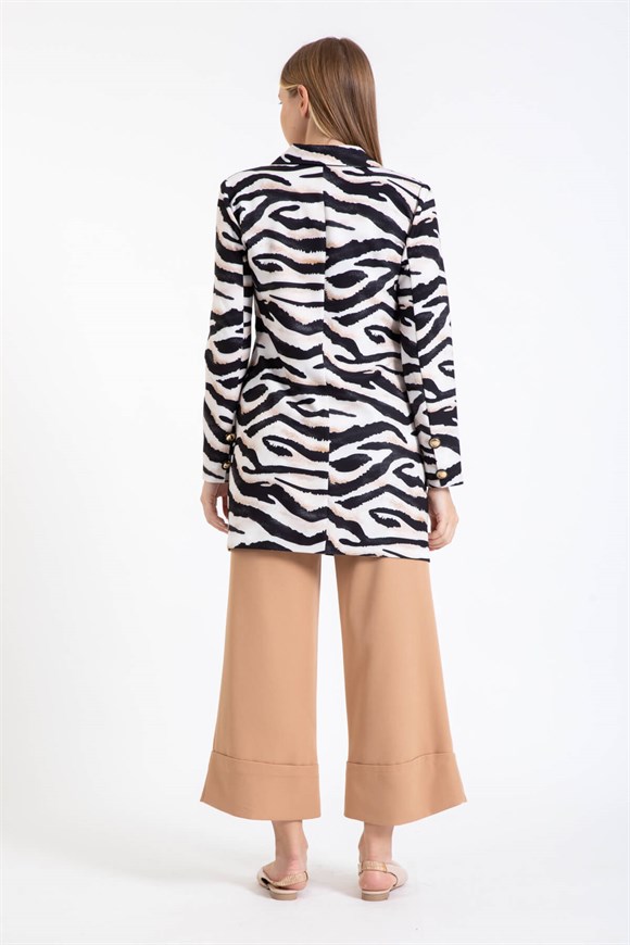 Animal Printed Ceket ve Duble Paça Pantolonlu Takım  Bej