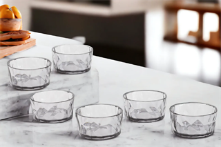 Akrilik Prizma Çerezlik Füme Kase