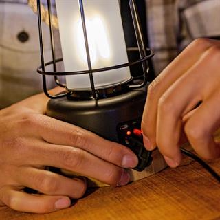 Brennenstuhl Şarjlı 370 Lümen Kamp Lambası & Powerbank