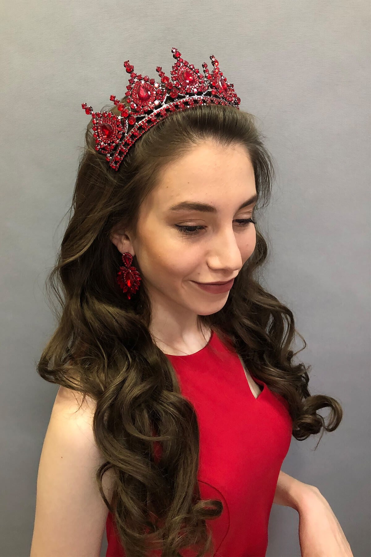 Ahu Model Red Henna Bridal Crown and Earring