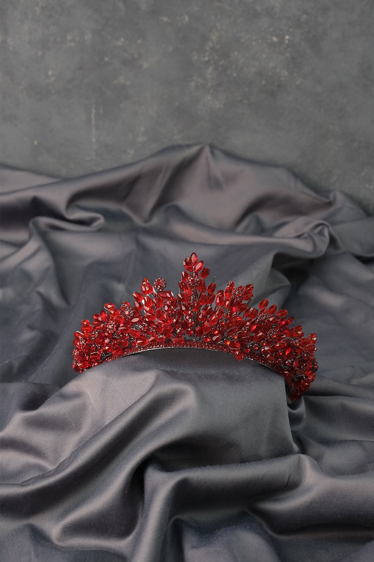 Akbahar Bridal Henna Crown