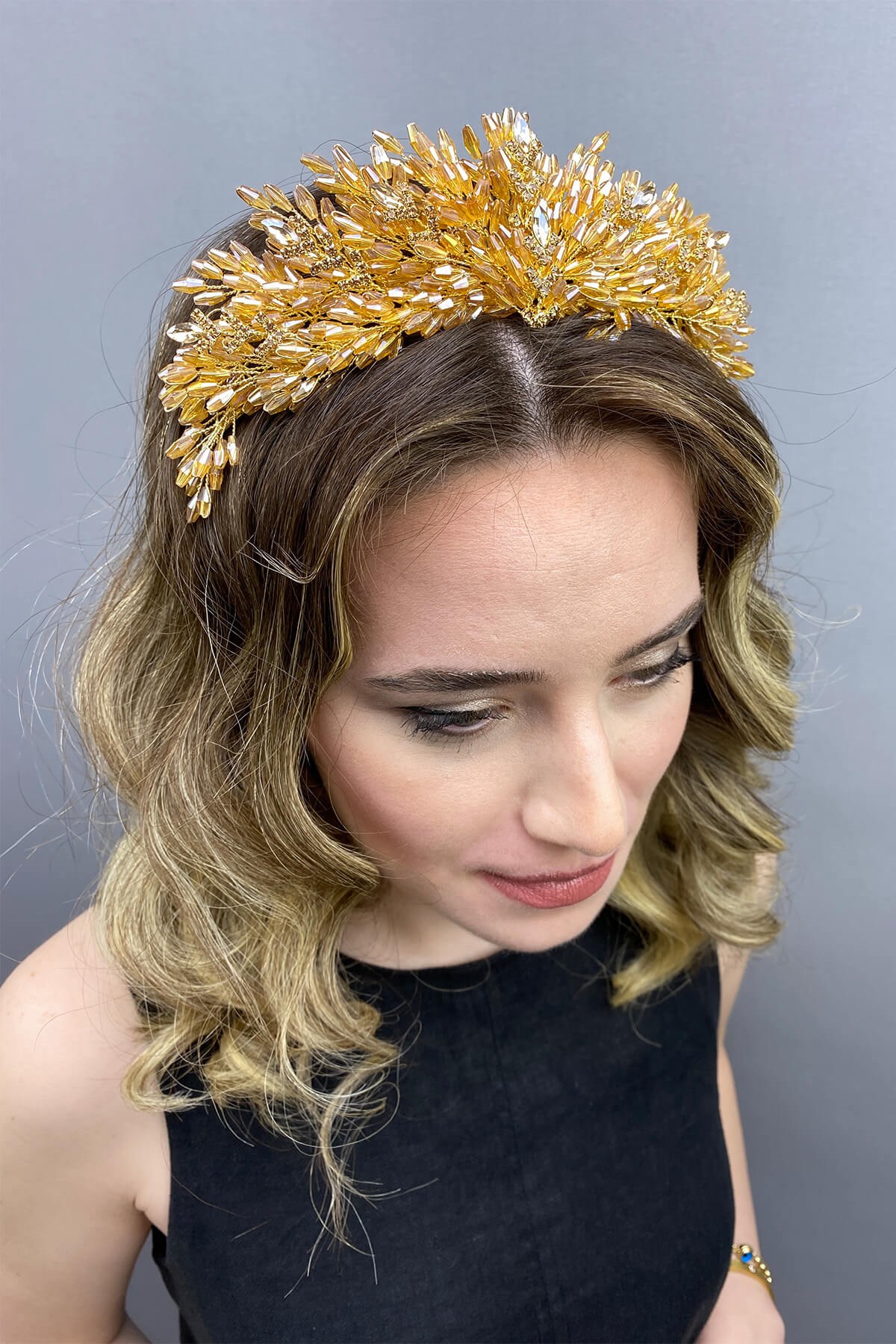Akbahar Bride and Henna Crown