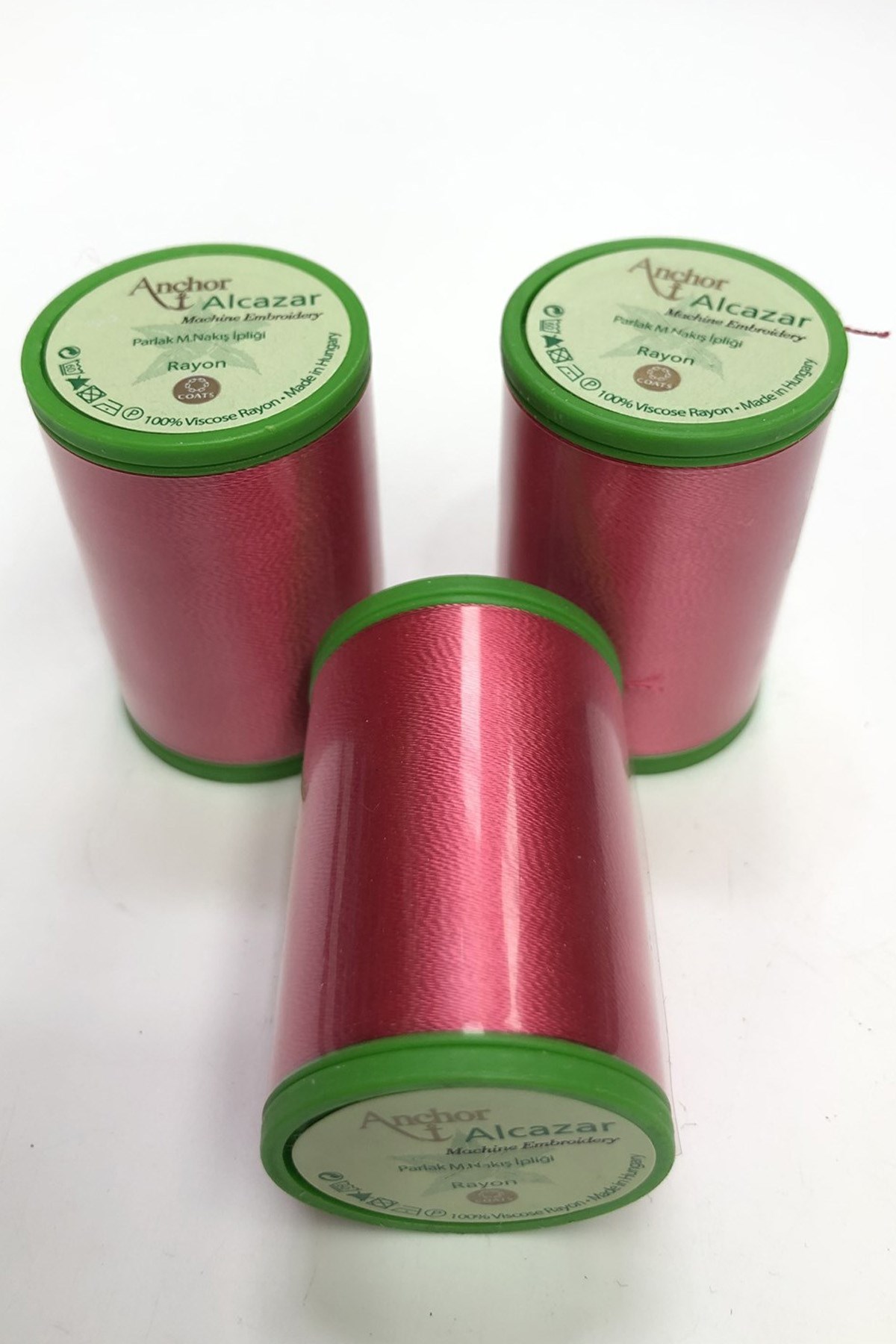 Anchor Alcazar Parlak Makina Nakış İpligi Fuşya (1 adet )