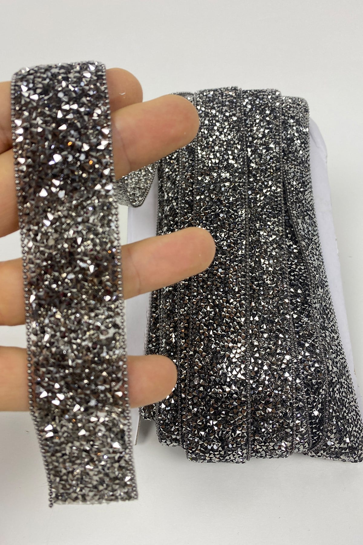 Anthracite Gray Iron-on Stone Chain Strip Applique