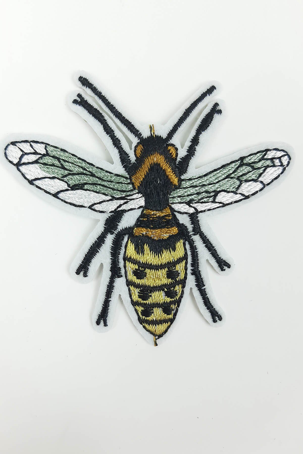 تزوير على شكل نحلة (رقعة)